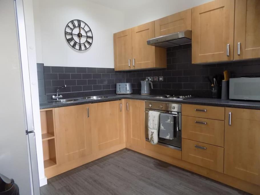2 Bedroom Luxury City Centre Apt 링컨 외부 사진